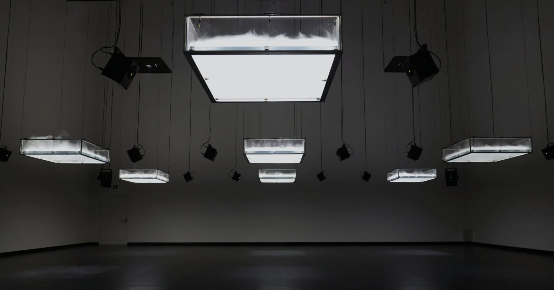 sakamotocommon OSAKA1970/2025/大阪/坂本龍一 (@ VS.-9/27) -雨の中に