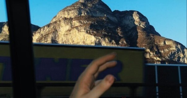 Caroline 『Caroline 2』 (2025) Review｜tt