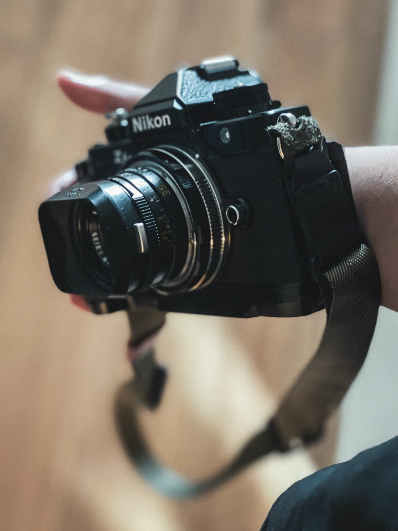 Nikon Zfのストラップをあれやこれやした話｜Sengo