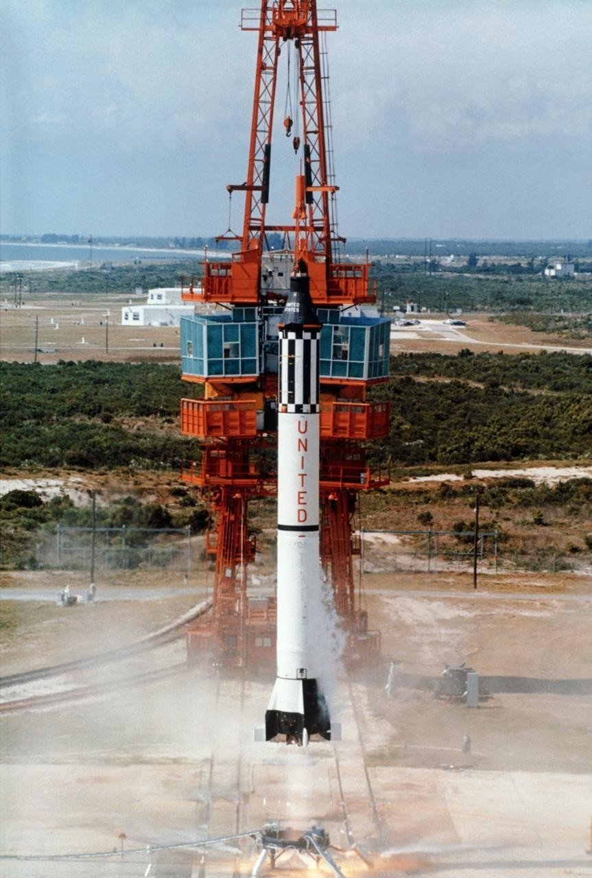 ホライズンモデル 1/72 アメリカ初の有人宇宙ロケット マーキュリー・レッドストーン 新品 【G1280-007】116 Amazon | ホライズンモデル 1/72 アメリカ初の有人宇宙ロケット