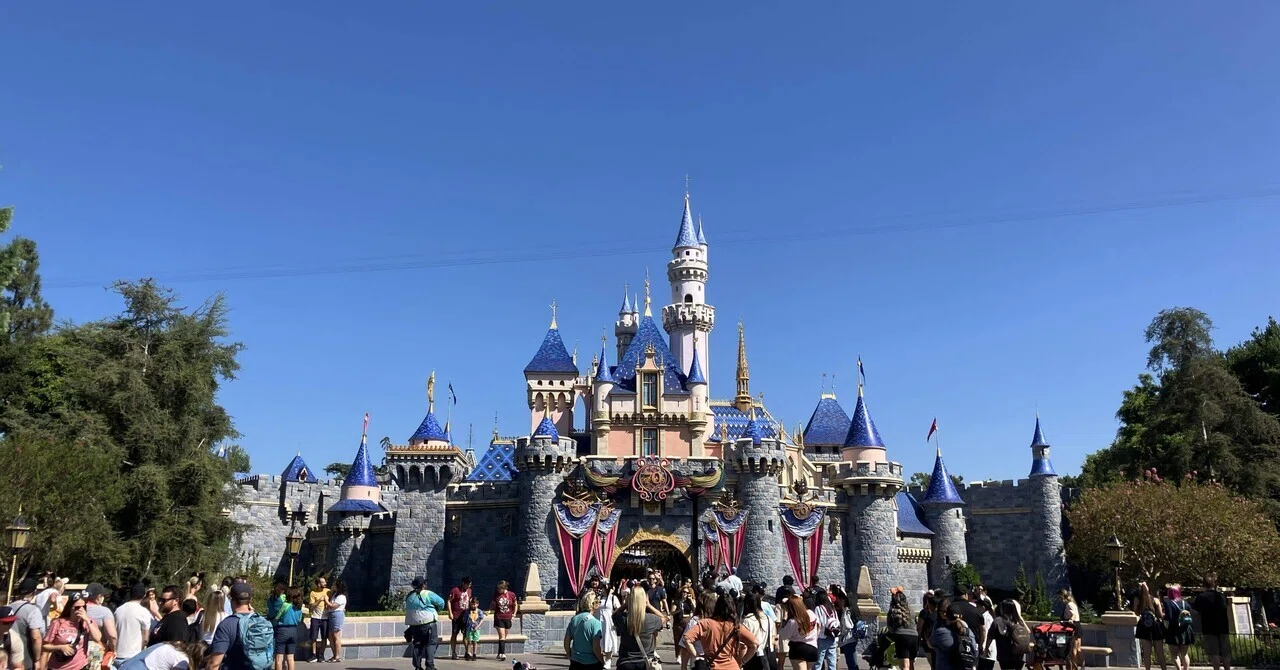 新婚旅行でアメリカのカリフォルニアにあるディズニーランドへ行った話