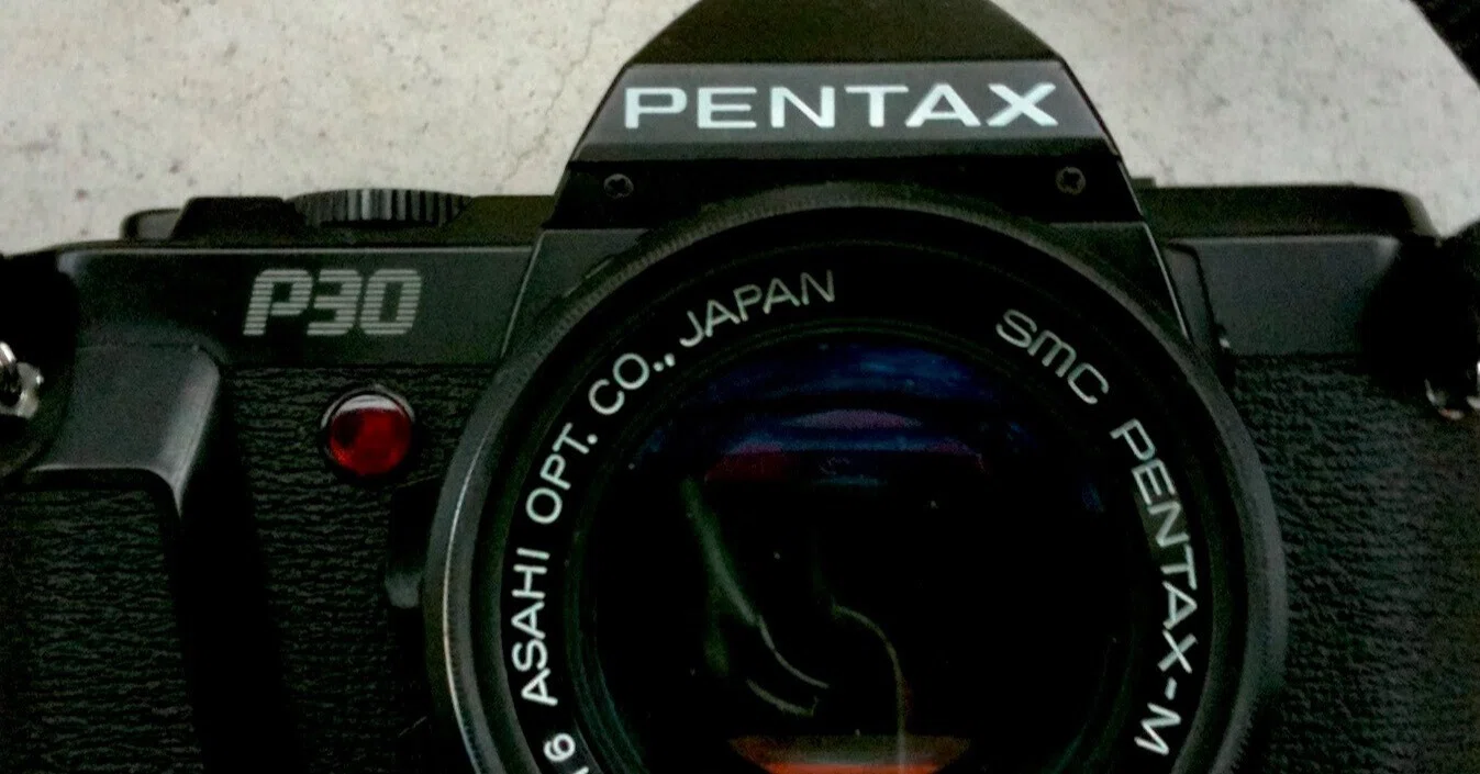 軽量シンプルな一眼レフ Pentax P30｜ema_photo