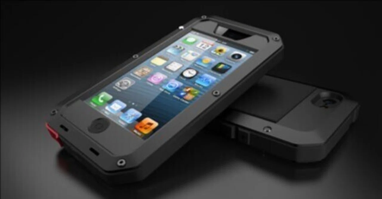 最強のケースってどれよ？ iPhone 5 用の防水・防塵・耐衝撃ケースを 
