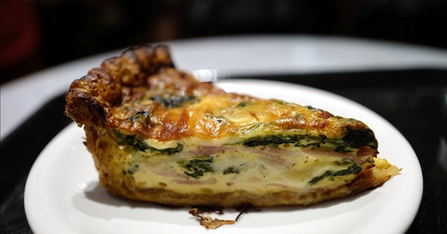 ほうれん草とベーコンのキッシュ｜サカキシンイチロウ