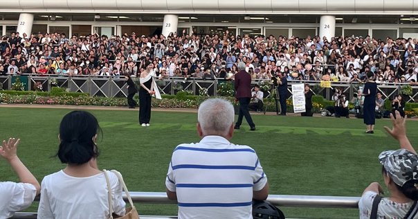 オール・トゥモローズ・パーティーズ ALL TOMORROW’S PARTIES All Tomorrow's Parties - YouTube