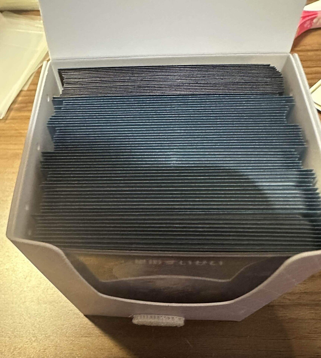 デッキケースと保管【ホロライブOCG】｜いざなみ ホロカ