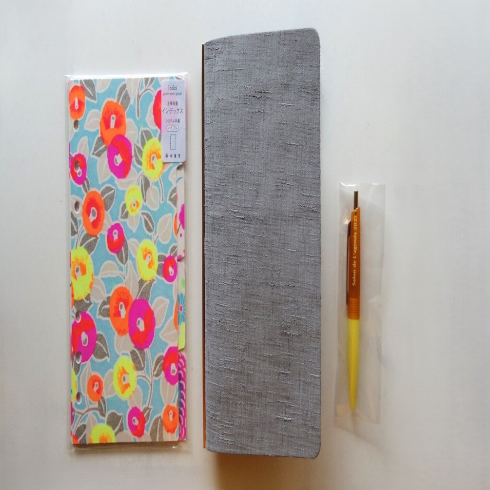 システム手帳サロン2025へ、PLOTTERテンペスティ｜手帳Q子