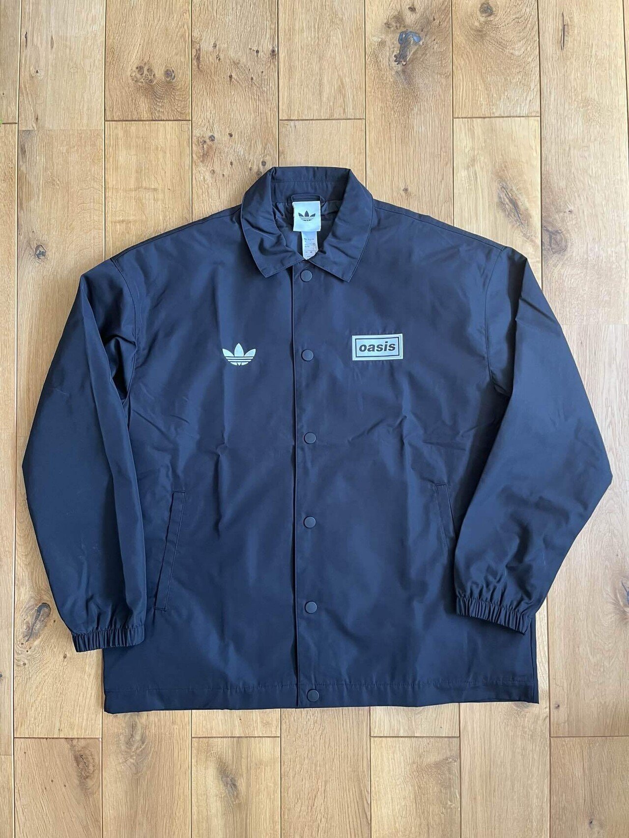 【新品】adidas oasis コーチジャケット XLサイズ adidas Originals × Oasis ツアー コーチジャケット / ブルゾン