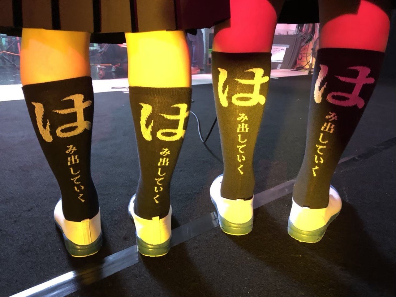 はみ出し靴下の歴史｜ATARASHII GAKKO! - 新しい学校のリーダーズ