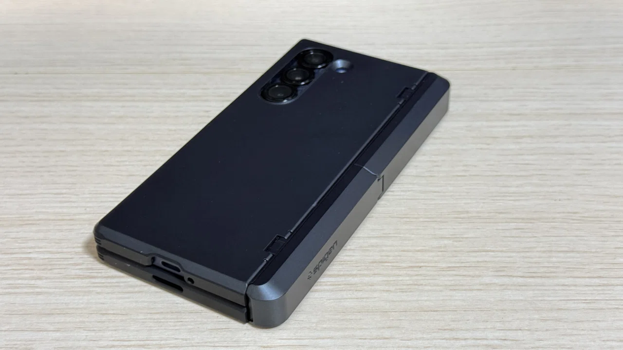 Galaxy Z Fold 6のヒンジ保護をやめてみた｜Lulu🐕
