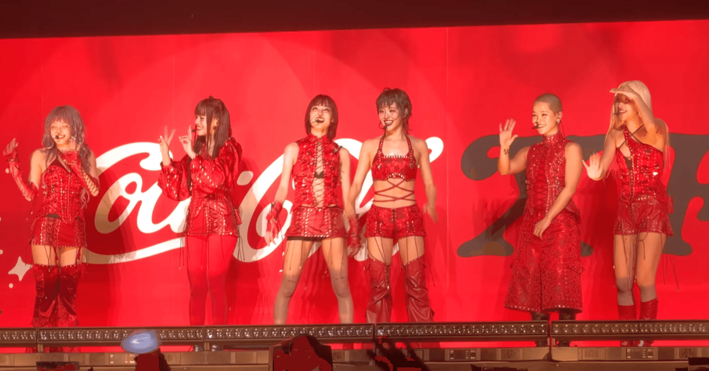 Coca-Cola X Fes 2025 会場限定ペンライト&キーリング　他 VERDYデザインの「Coca-Cola X Fes 2025」限定コラボグッズが発売 第1