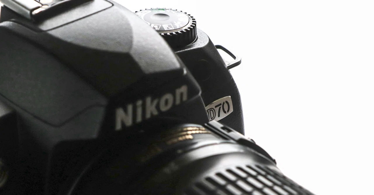 ✨Nikon D70s✨標準＋望遠セット 味のある写り CCDならではの発色 CCDの名機、Nikon D70の色が恋しい。｜偏愛カメラ部