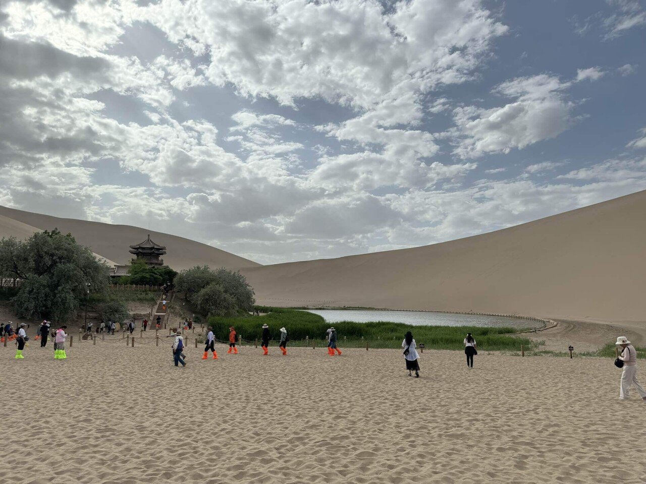 シルクロード旅行 vol.5｜中国・敦煌｜一日で莫高窟・鳴沙山