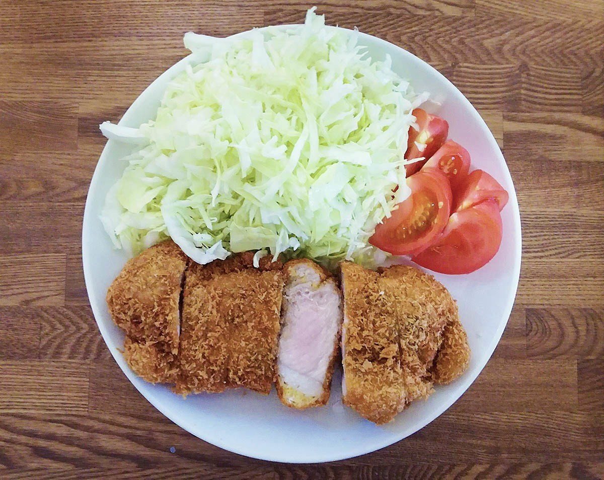 厚さ3cm超のトンカツを揚げてqolを上げる 琥珀色 Note
