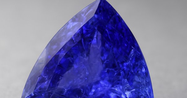 ご予約【清閑なキリマンジャロの夕日★青紫の高貴な煌めき】タンザナイト リング タンザナイト -キリマンジャロの夕日-｜ごもも_宝石研磨している人