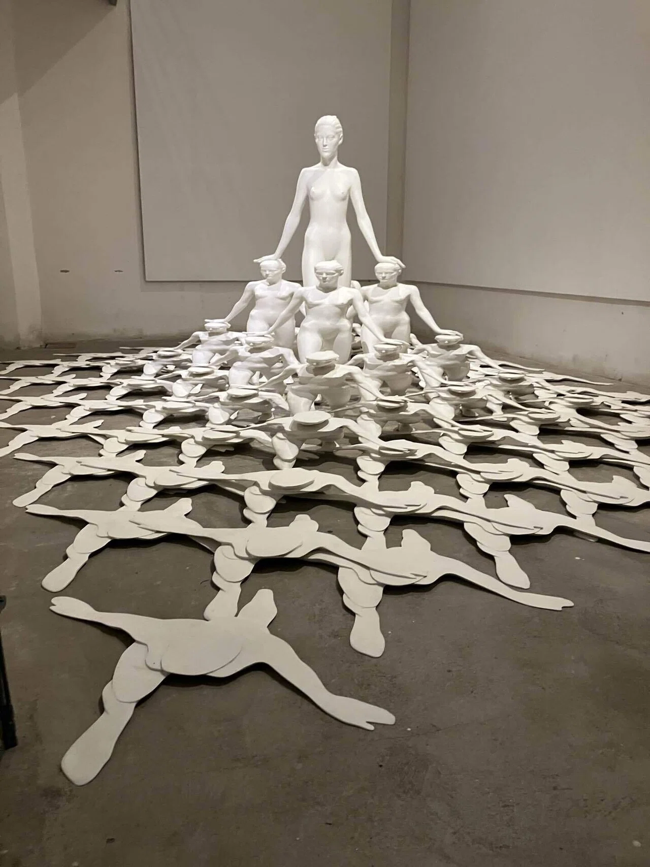DAY11 チェコ チェスキークルムロフ まず高館に登れば】｜寺田とろび