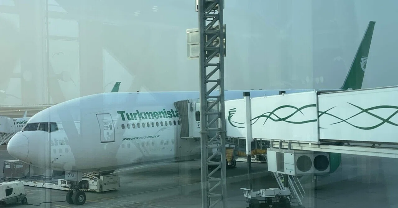トルクメニスタン航空 アメニティセット トルクメニスタン航空搭乗記｜B777-200LR｜アシガバート→バンコク