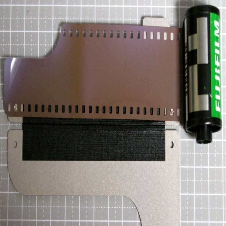 49．バルナック型ライカ用のフィルムカッターガイド＜アクセサリ＞｜神成