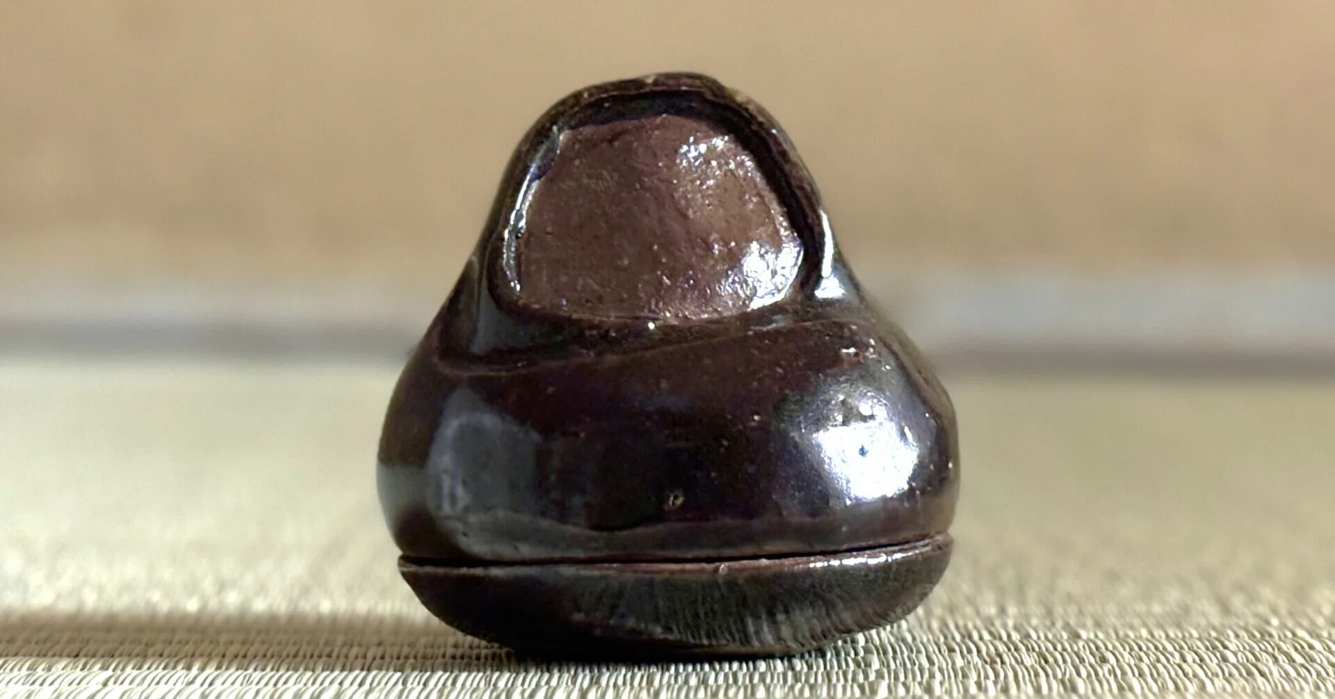 Ｍ４９１　香合　『陶製』『大野鈍阿造』『達磨香合』　共箱　茶道具 無学蒐集記〈閑話〉 鈍阿焼「達磨香合」大野鈍阿造｜BUNBOU WEB