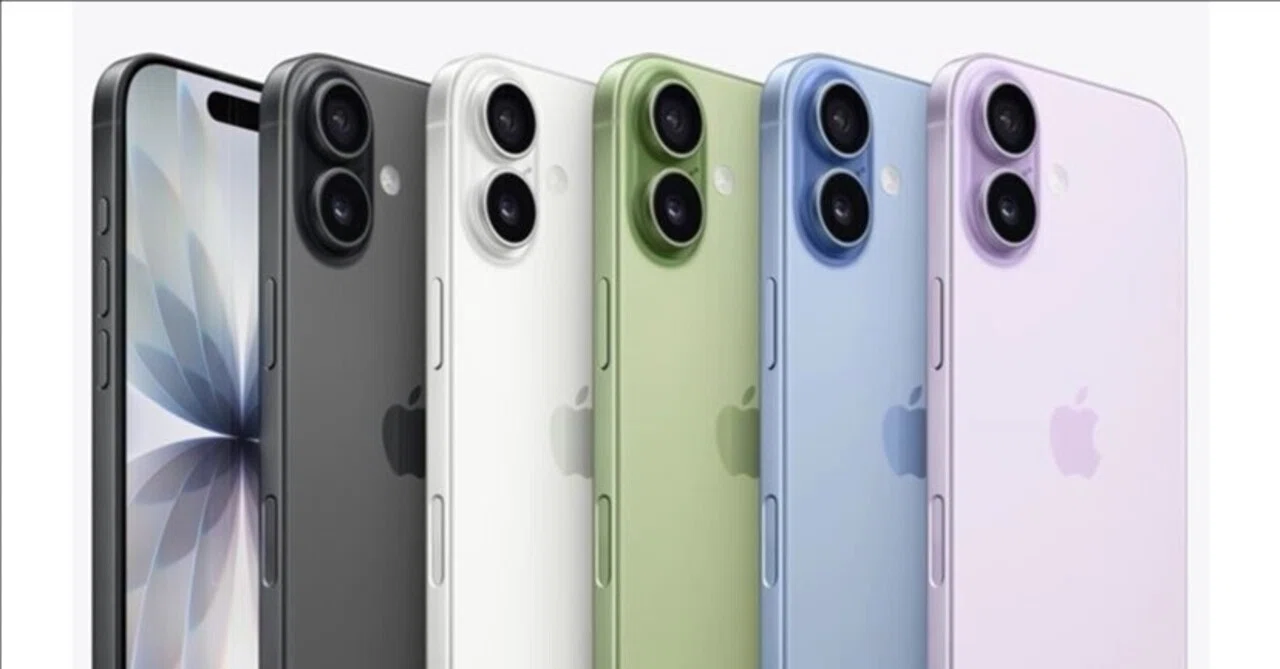 iPhone 17 vs iPhone 16 Camera Comparison | What Has Changed in a Year ...