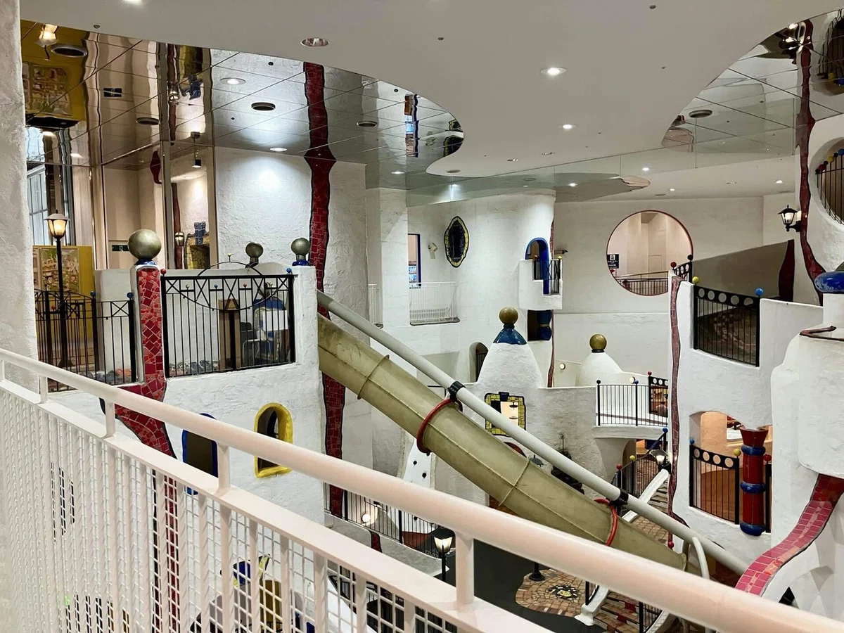 2025/09 初秋の大阪8：重森三玲庭園とフンデルトヴァッサーの旅 