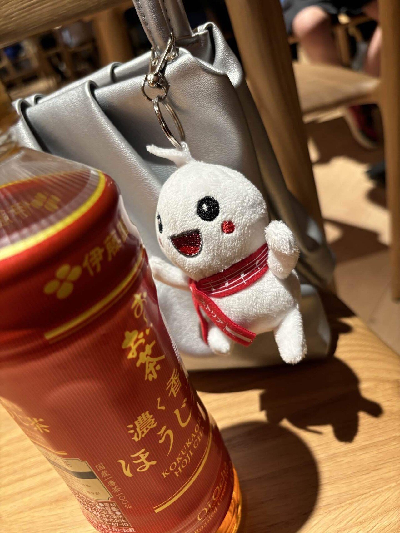 オーストリア 万博 赤白赤 キーホルダー アカシロカアEXPO2025 限定品