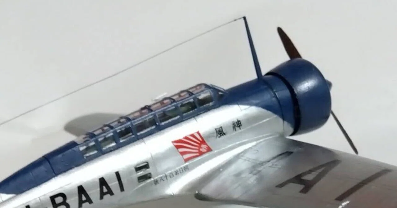 三菱神風号#5（マイクロエース1/72 ）～完成と感想｜はりす筆塗りぷらも
