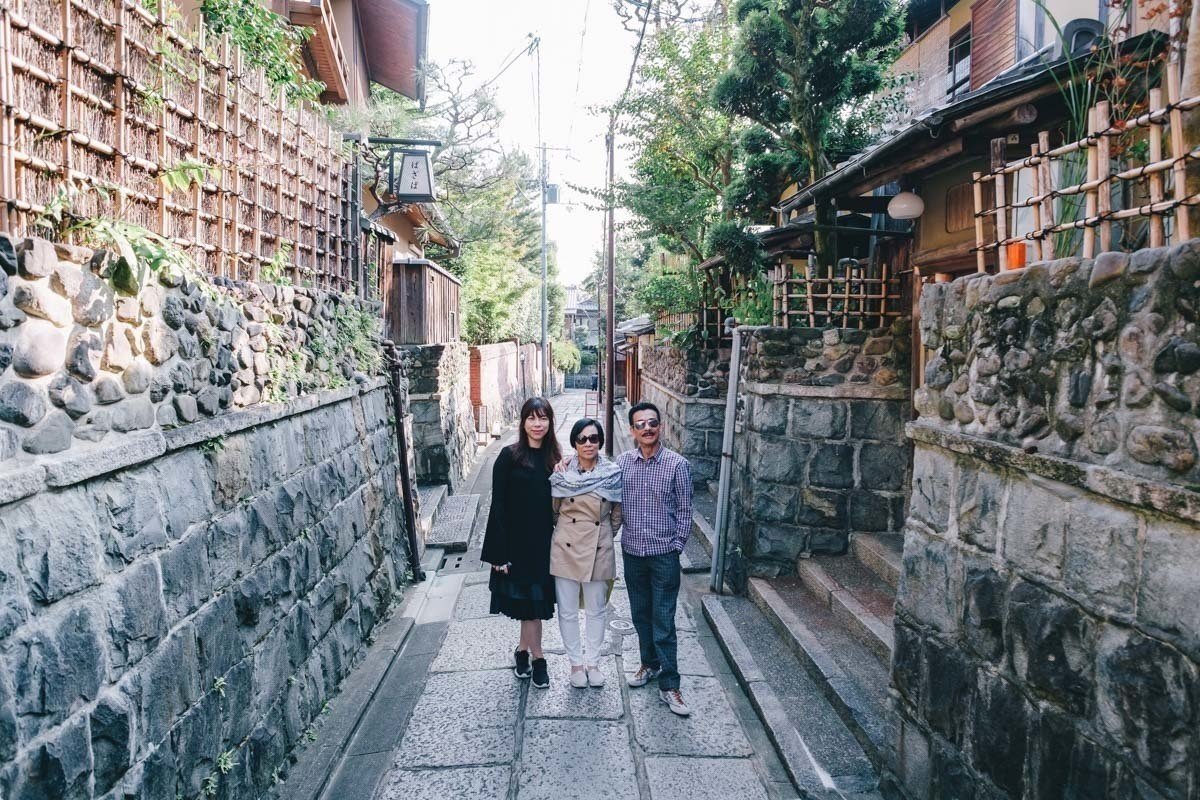 フォトシュートやってます 外国人観光客との撮影について 保井崇志 Note