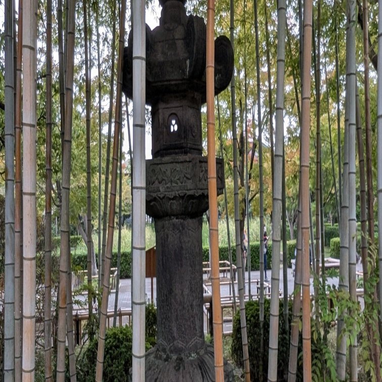 家光公献上の石燈籠｜しんけちゃん