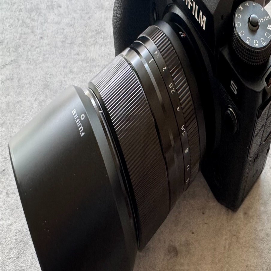 フジノンレンズ XF33mmF1.4 R LM WR（オプション品2品付き） カメラレンズ XF33mmF1.4 R LM WR FUJINON（フジノン） [FUJIFILM X