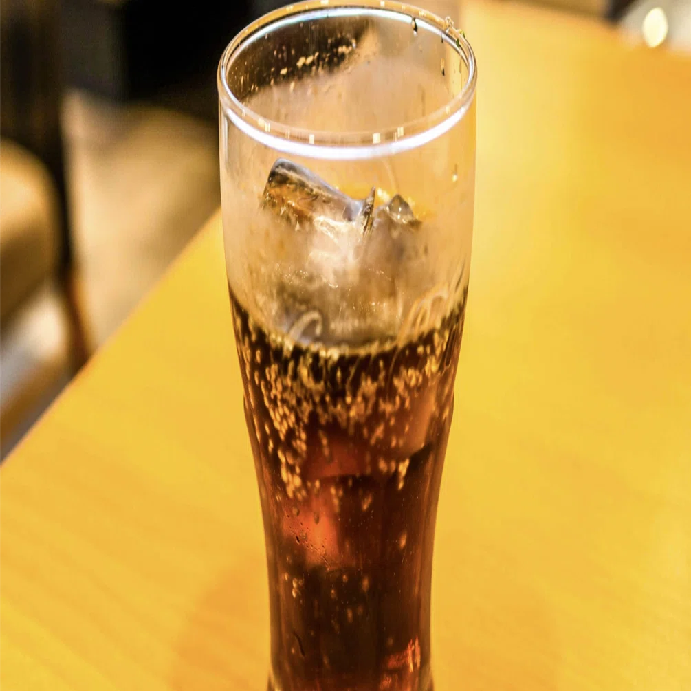 三ツ矢クラフトコーラ」を飲む。なるほど、スパイス効いてるわ……｜荒間