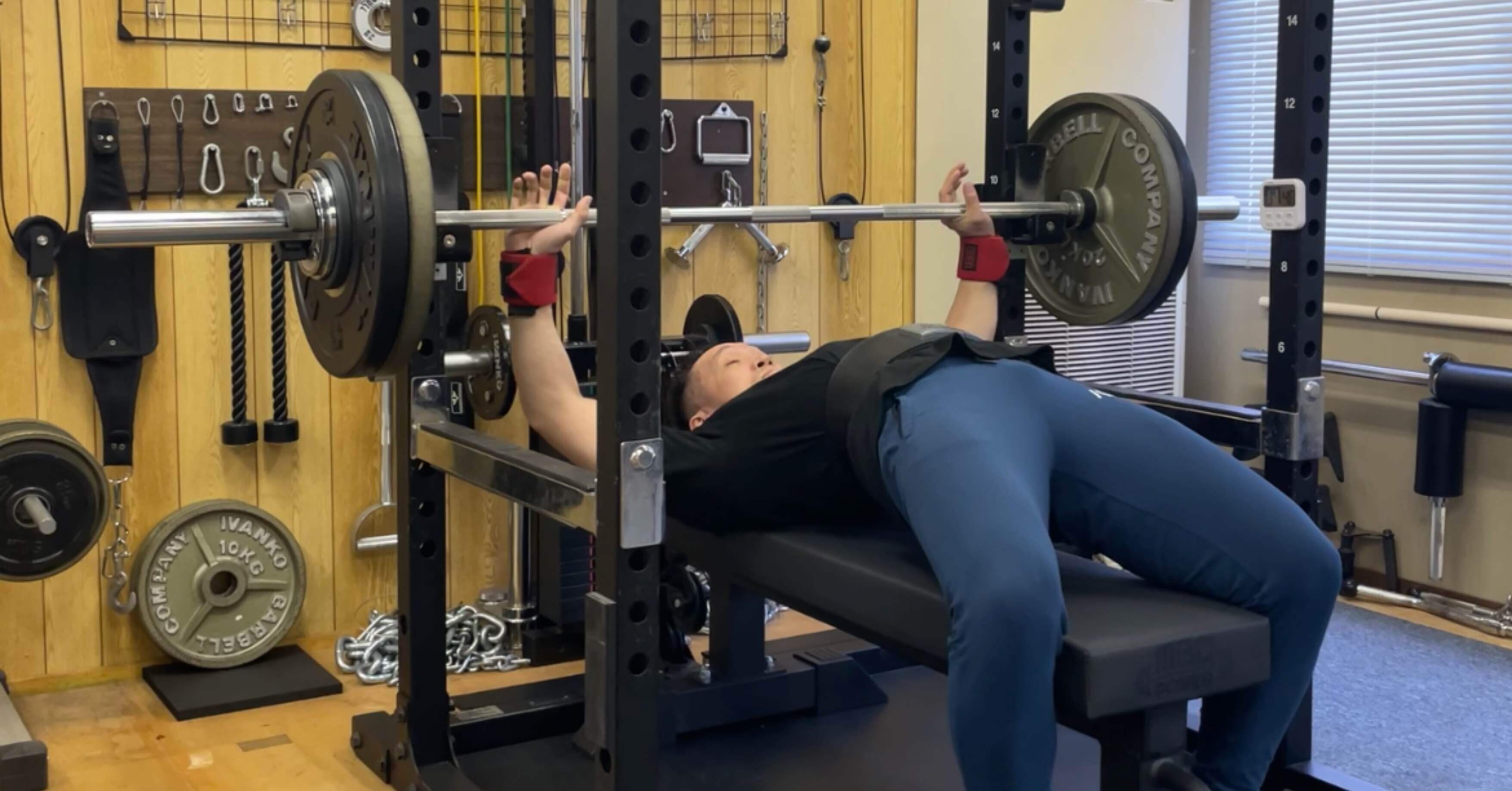 ベンチプレス　注意プレート無の出品 ベンチプレス 注意プレート無の出品 ベンチプレス 注意プレート