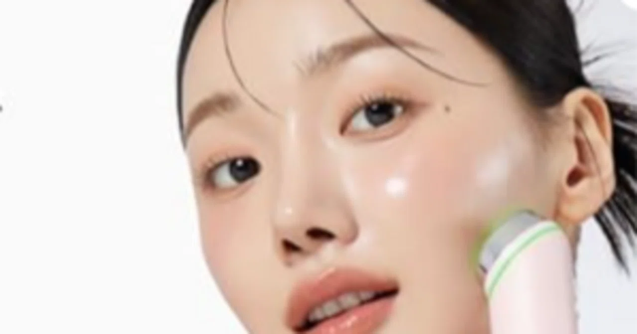 MEDICUBE AGE-R BOOSTER PRO PINK｜1日5分の美肌革命。韓国最新美容