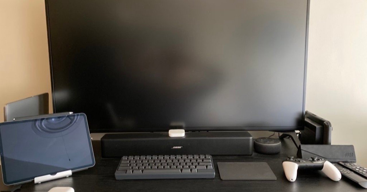 ほぼ黒統一デスク環境ができました｜ともすけ