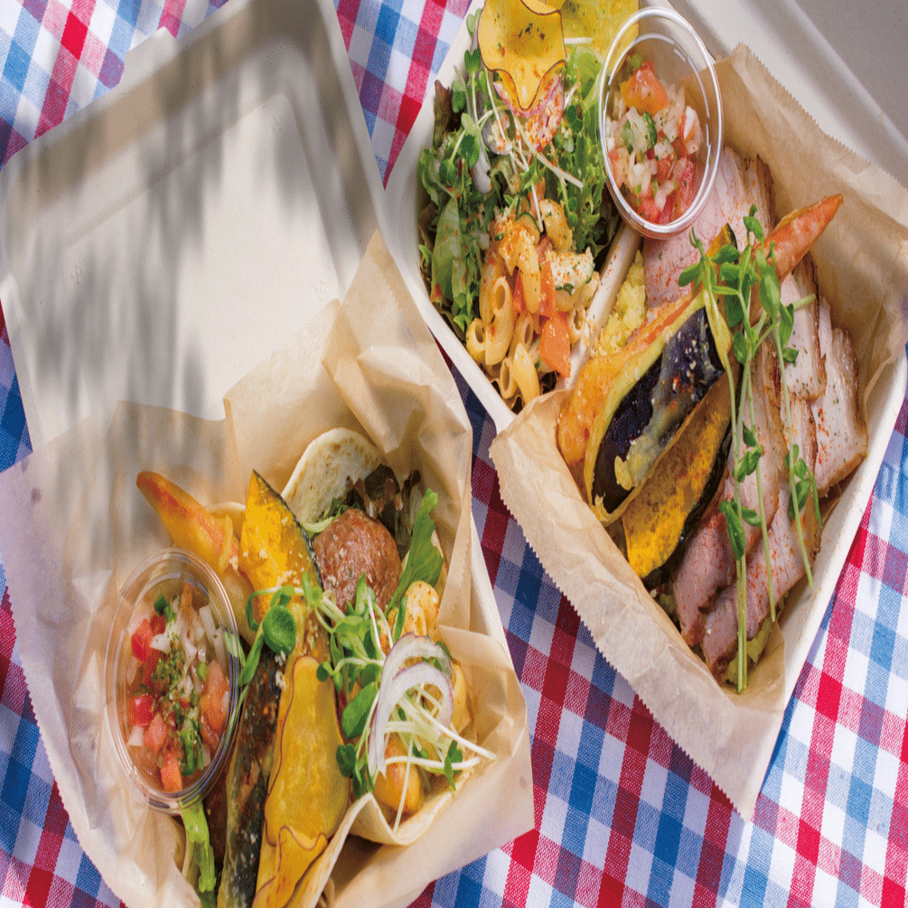 アウトドアでも！イートインでも！こだわりの杉焼き肉【CEDAR WORKS