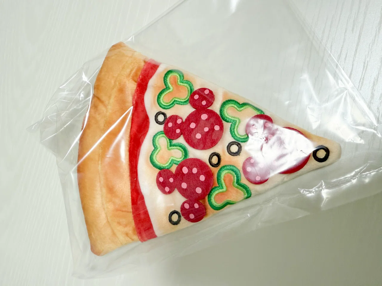 I bought a pizza from the Disney Store🍕｜めたたこ