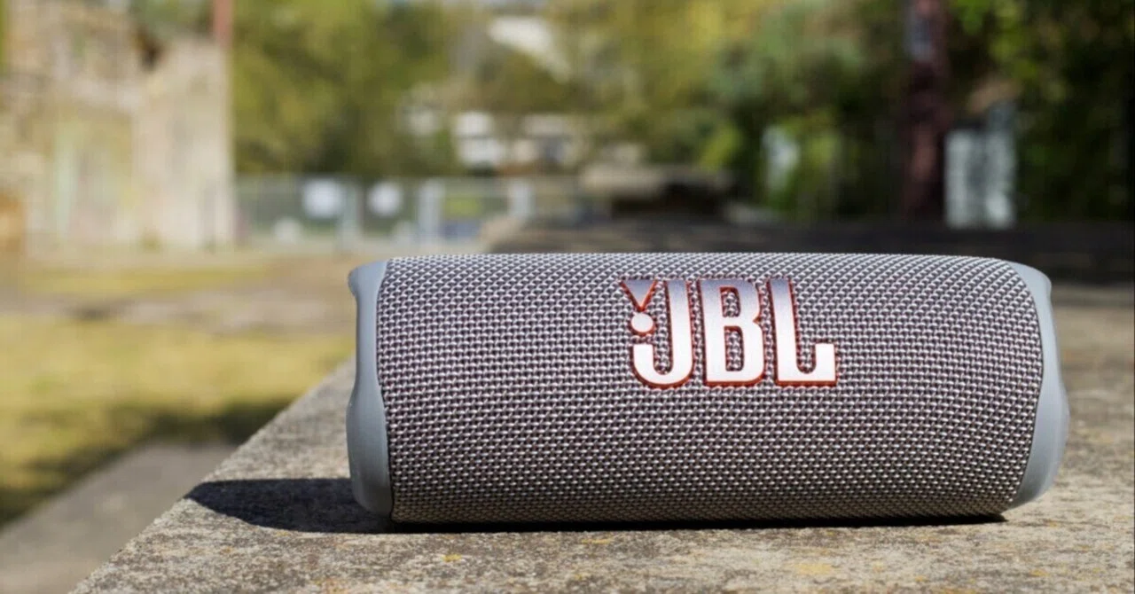 JBL FLIP6 防水スピーカー JBL、防水ポータブルBluetoothスピーカー「FLIP 6」に新色ティールを