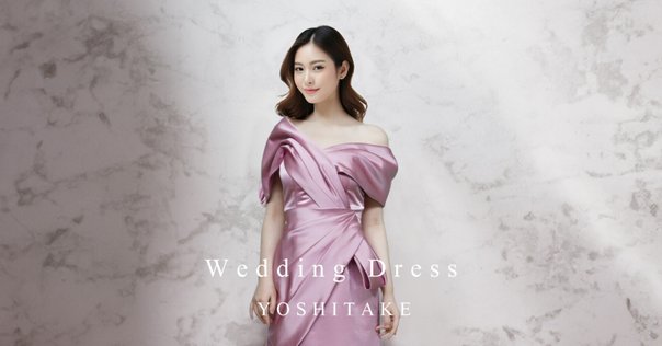 白いドレス姿とこちらを見据える眼差しがまぶしい！『ドキドキ