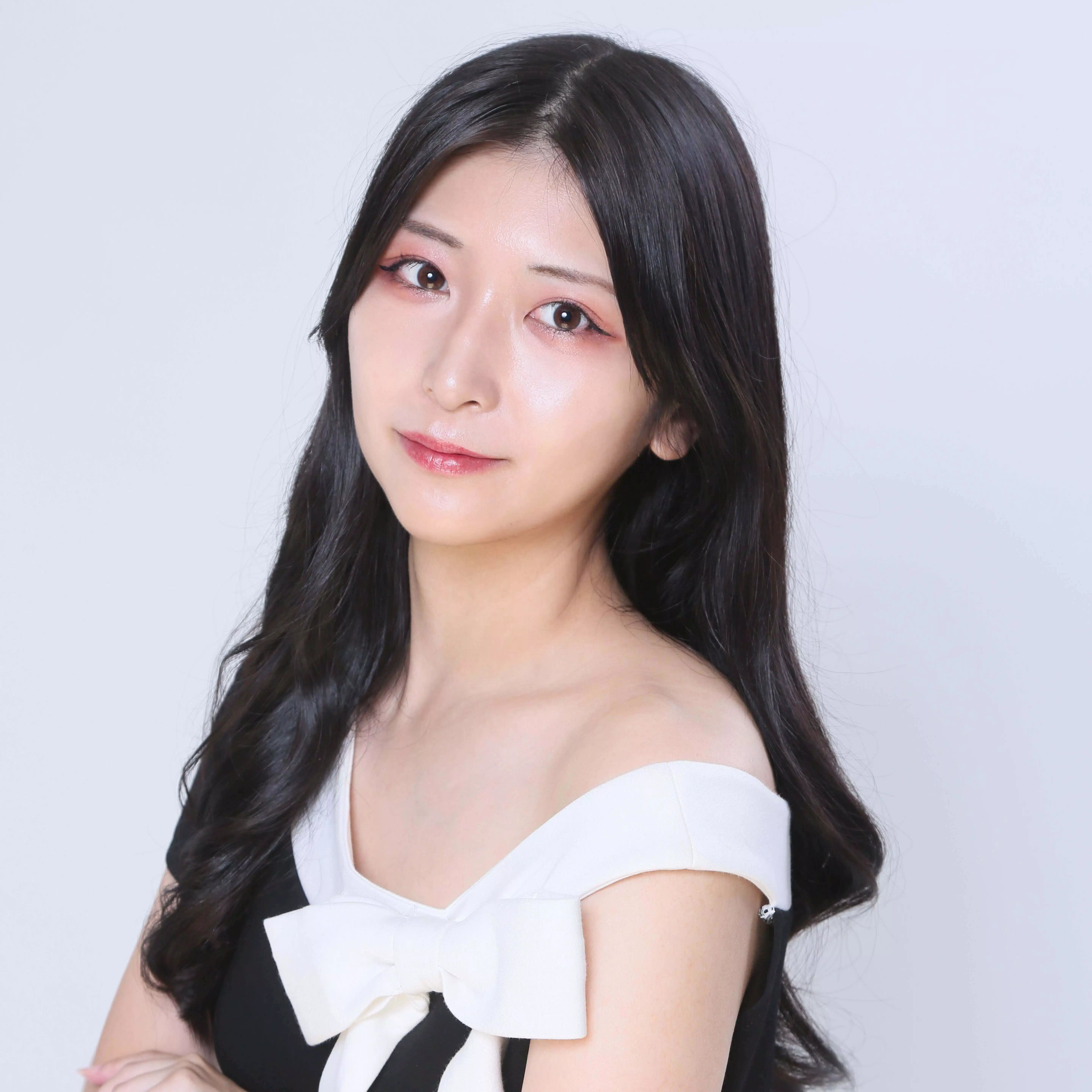 山城絢奈