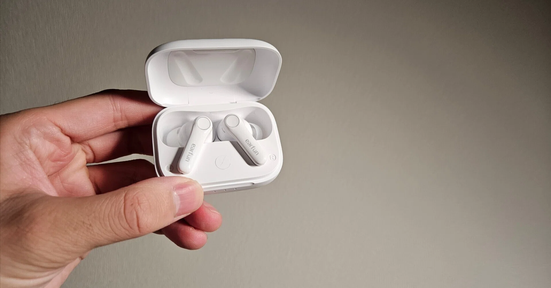 ワイヤレスイヤホン探しに疲れた人へ、これが無難かも【EarFun Air Pro 