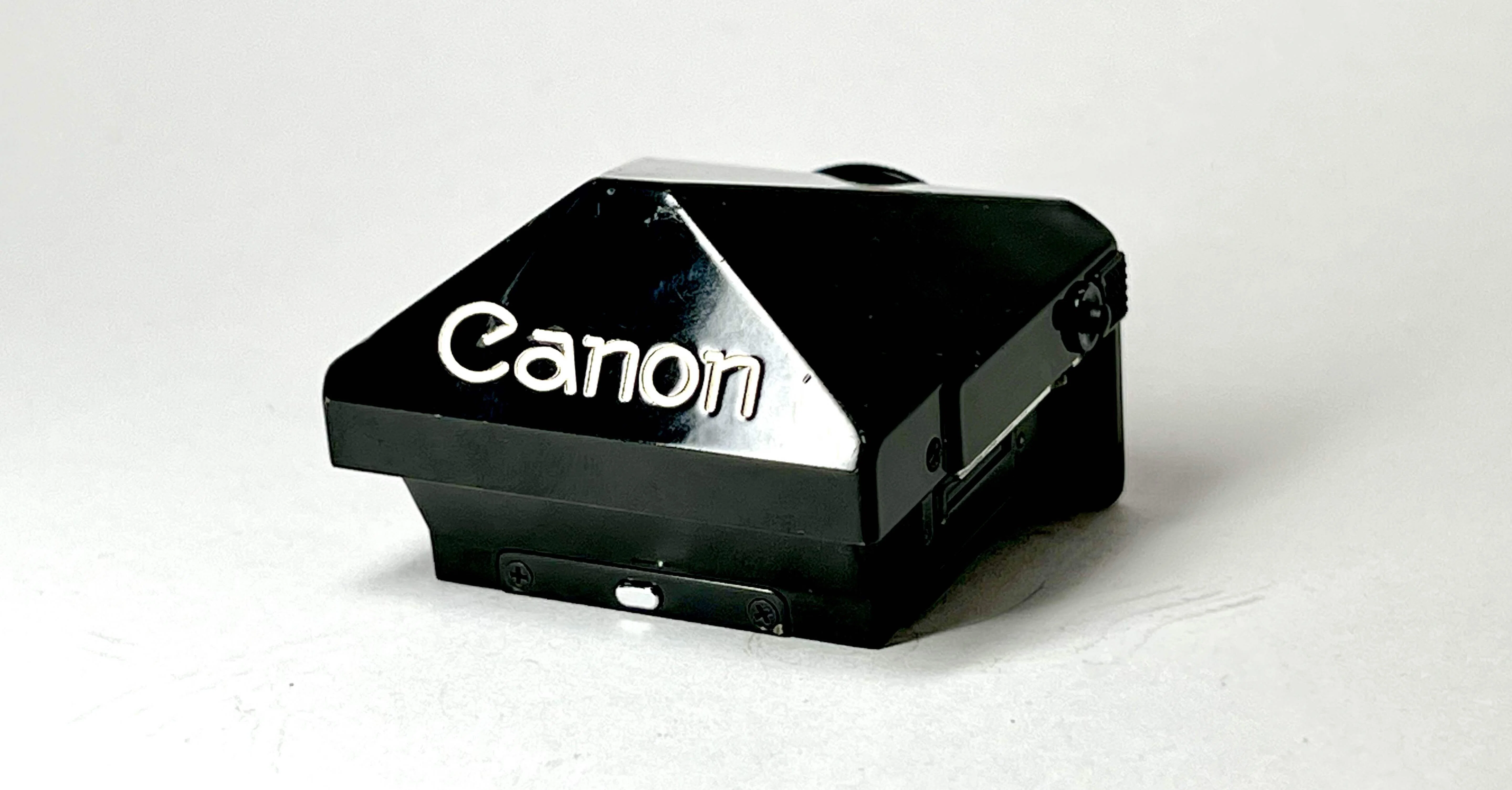 Canon F1 アイレベルファインダーを分解清掃してみる|ホワイト Canon F1 アイレベルファインダーを分解清掃してみる|ホワイト