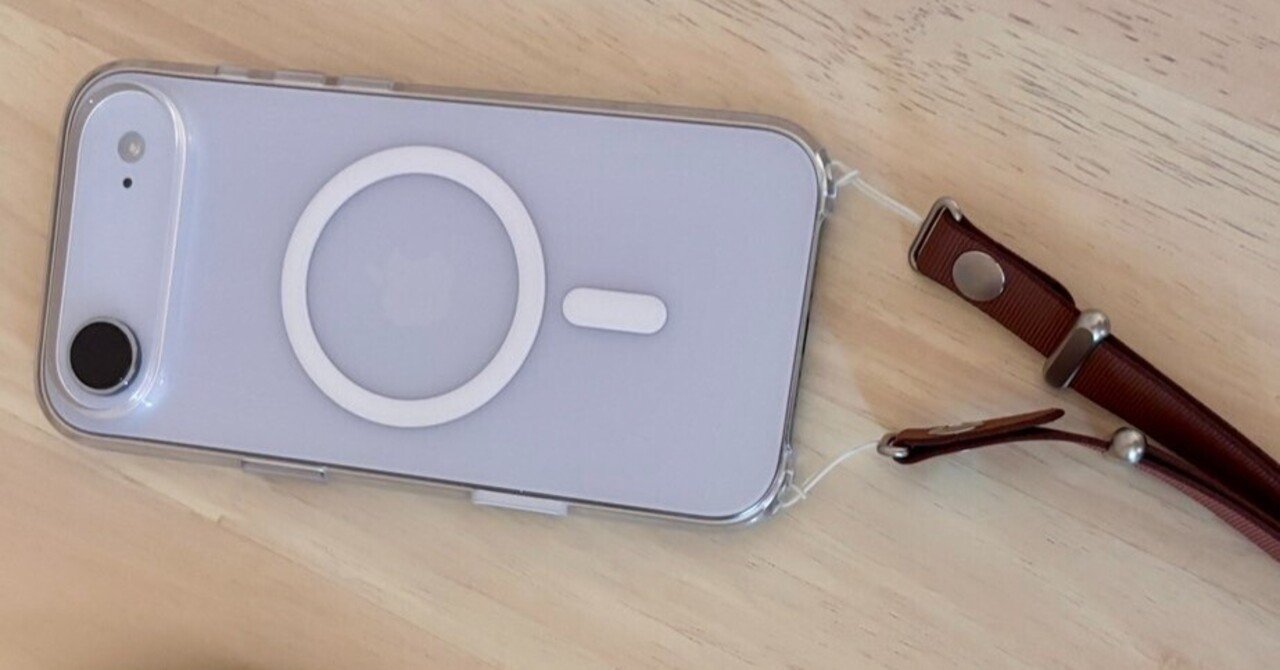 iPhone Airと信者のひも（※ストラップ）を手にいれて満足しているお話