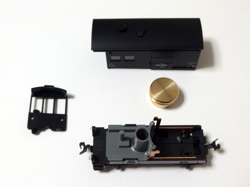 KATO　 ワフ２９５００　室内灯点灯 KATO-8030 ワフ29500 型 室内灯(電球色)貨物室側テールライト点灯加工