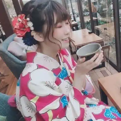 柚井ゆい