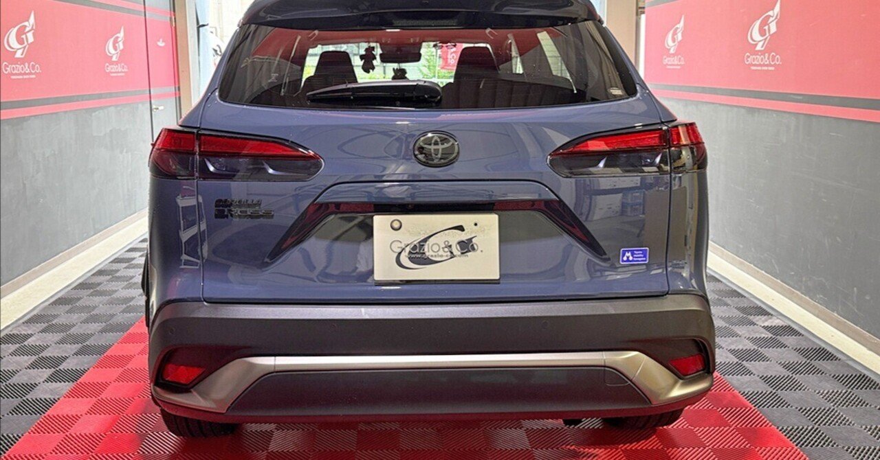 カローラクロス「ブラックオニキス」コーデをご覧ください