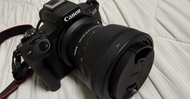 Androidなマイクロフォーサーズカメラ、YONGNUO YN455 を昨年のYN450に