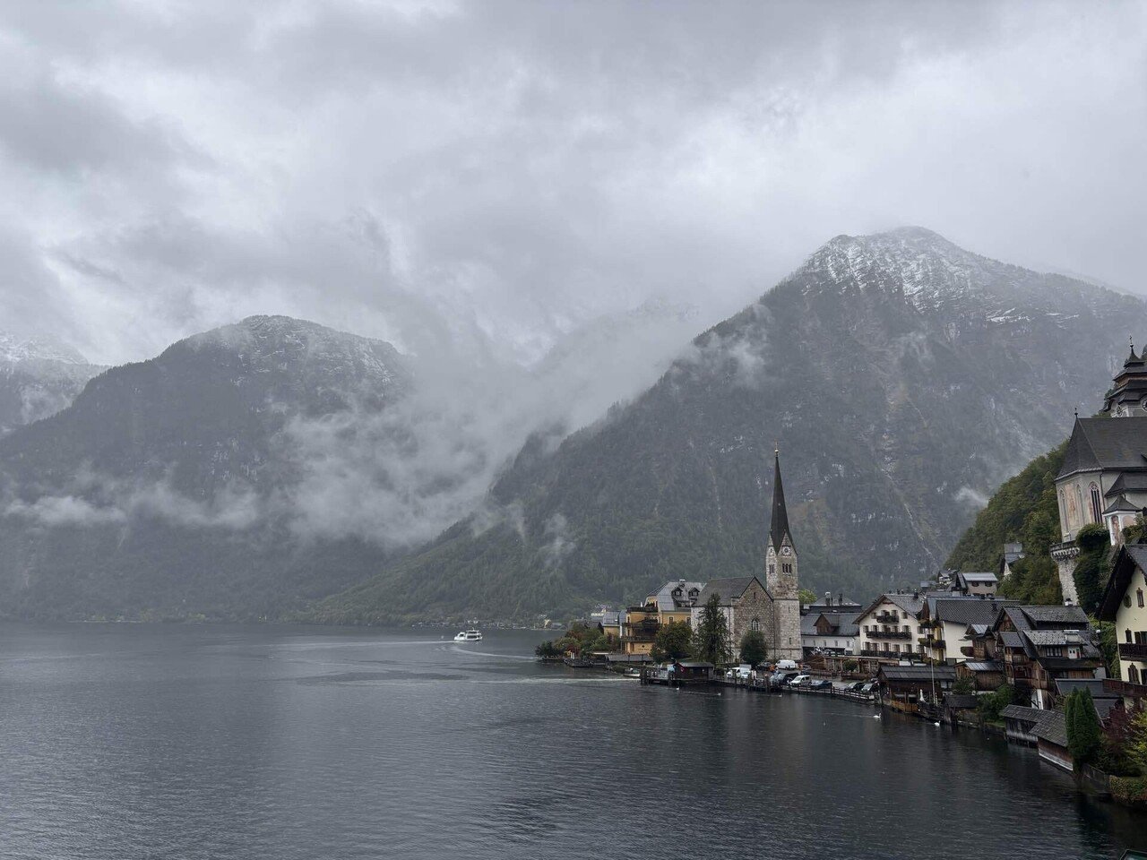 オーストリア旅行記#1】日帰りハルシュタット観光｜ゆりぽん 🌎 海外一人旅