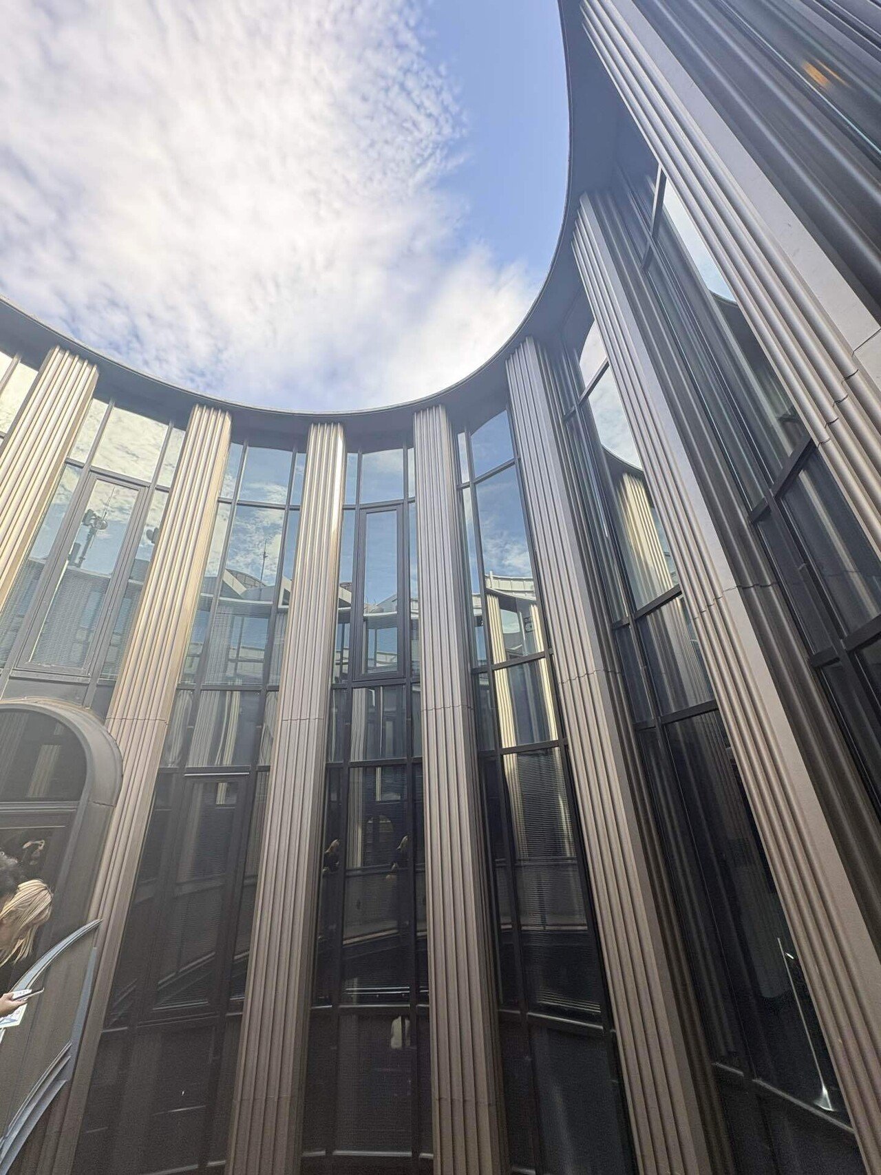 井上有一Xコムデギャルソン　1996年秋　珍しい大判タイプです　専用の封筒付き 井上有一Xコムデギャルソン 1996年秋 珍しい大判タイプです 専用の封筒