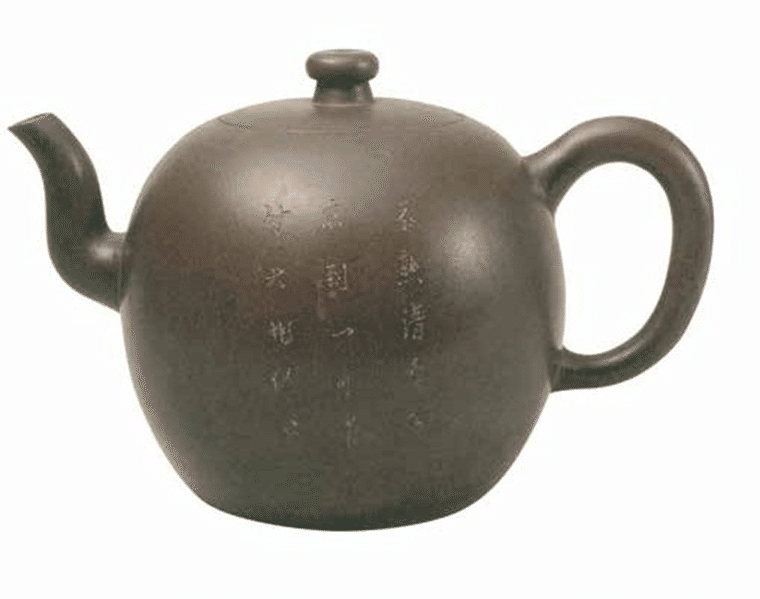 p6　紫泥大茶罐（隠元隆琦所用）中国明時代（17 世紀）一口陶器；総高 19.3、胴径 19.6 、底径 11.5写真京都黄檗山萬福寺