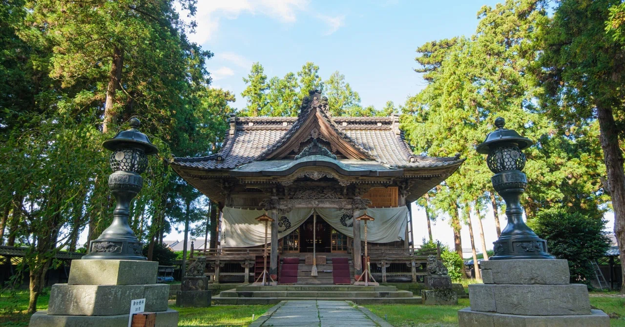 出張ついでのひとり旅。新潟で鮭と日本酒、神社巡り